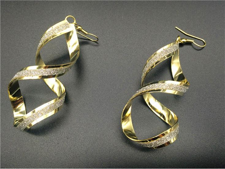 European and American Fashion Frosted Eight-Character Nightclub Earrings for Women