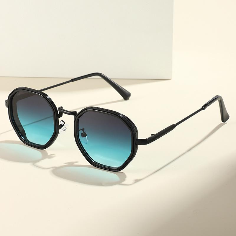 Exclusive for new steampunk sunglasses men's high sense European and American metal polygon trend cross