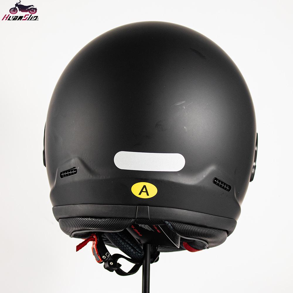 Retro Full Face Motorcycle Helmet with Fiberglass Lens and Ventilation for All-Season Use