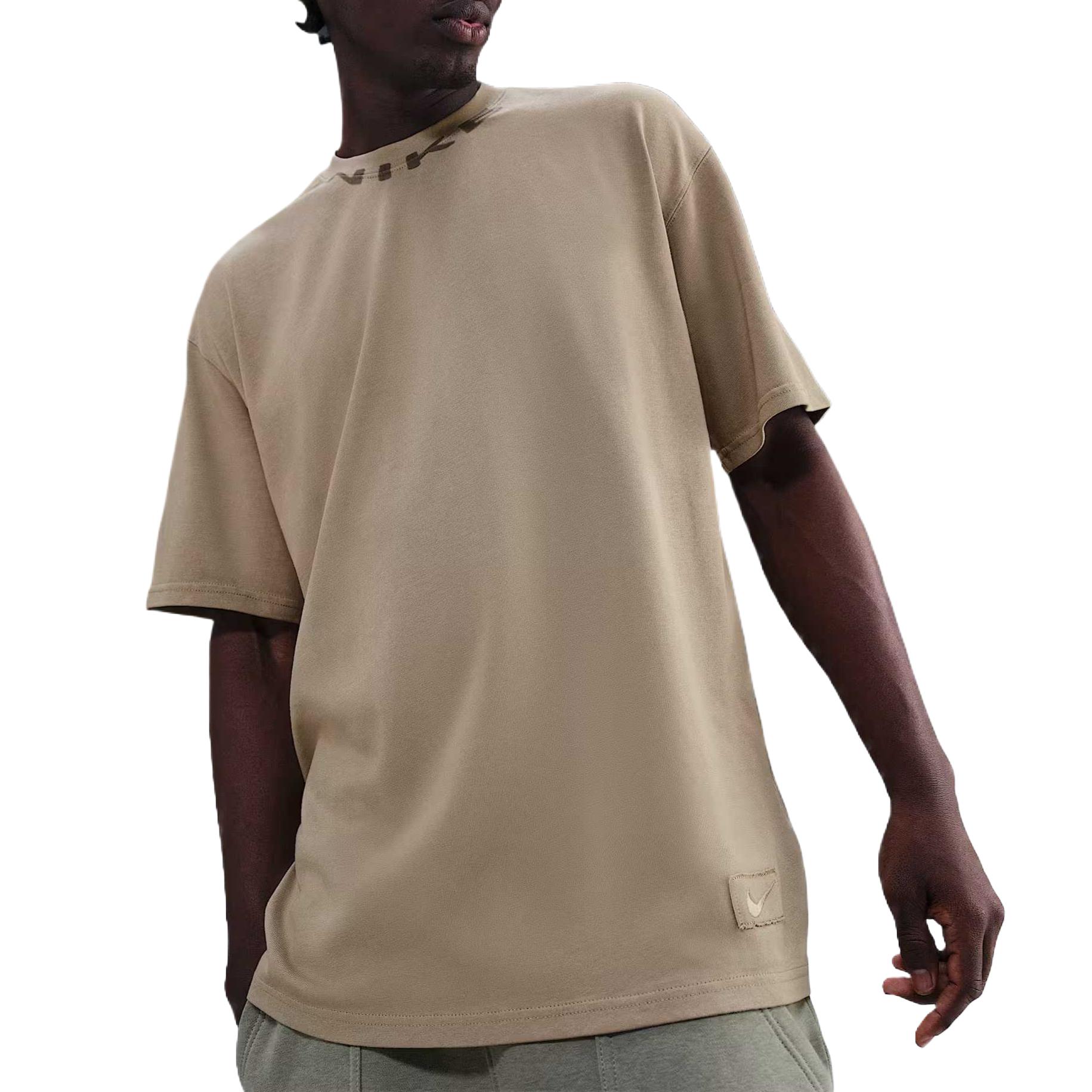 

Nike Sportswear T-Shirt HV0140-247 M