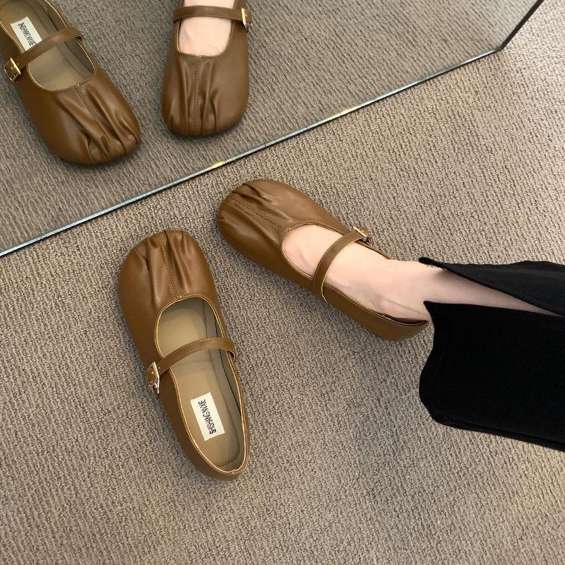 

Туфли Мэри Джейн летние французские с мягкой подошвой удобные в сказочном стиле модные универсальные с круглым носком нежные туфли с мелким вырезом на плоской подошве 40 коричневый