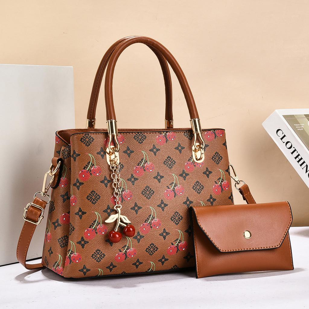 Classic Large Capacity Pu Handbag For Casual Travel And Daily Use