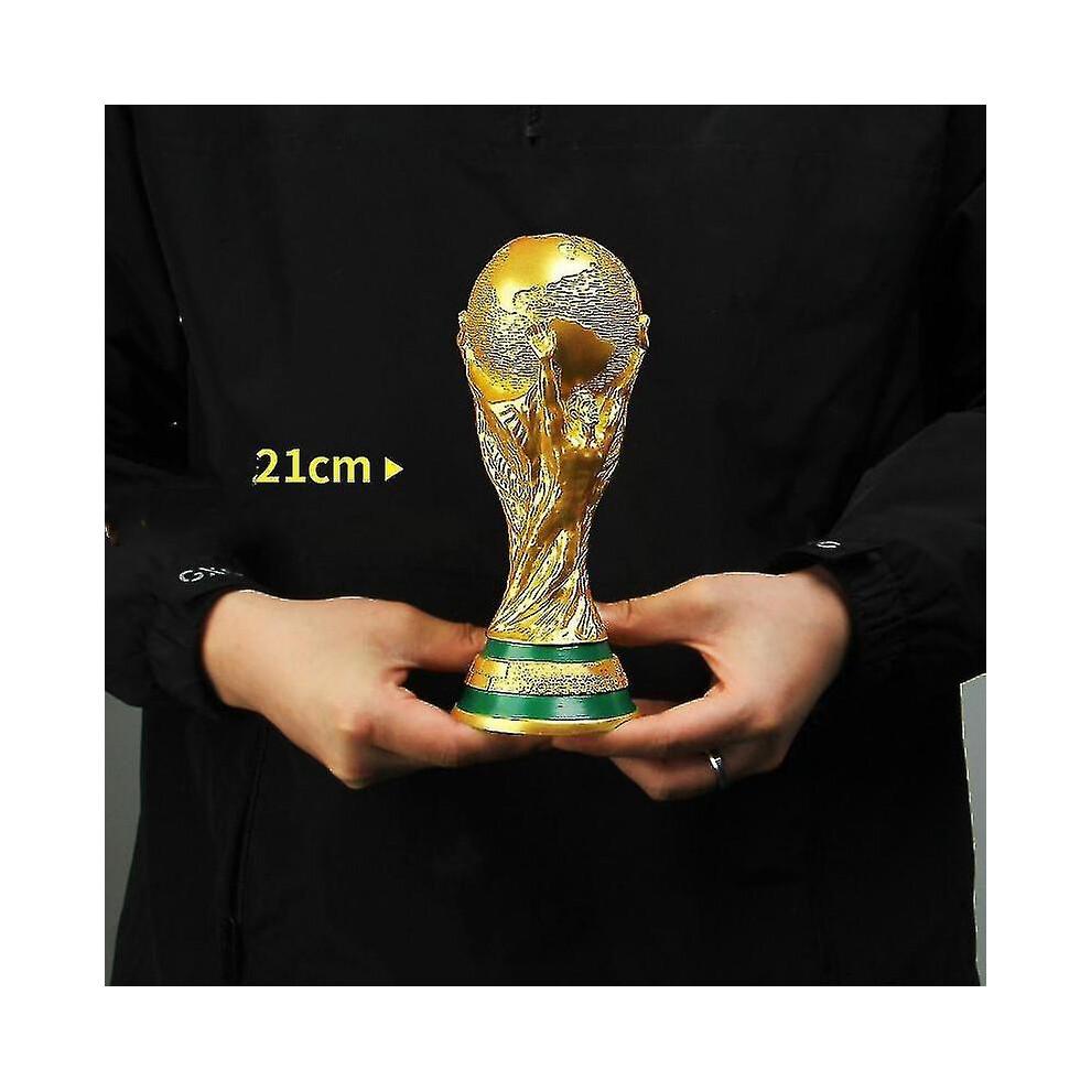 2022 Fifa World Cup Qatar Replica Trophy 8.2 - Own A Collectible Version Of World Soccer's Biggest Prize