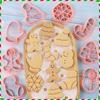 8pcs Christmas Cookie Cutter Set Plastic Pressable Christmas Biscuit Cutters