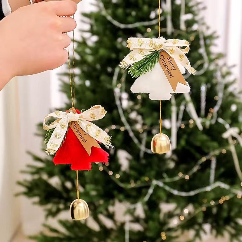 1pcs Plush Christmas Tree Decorate Bells Pendant Scene Create Atmosphere Props And Creative Hanging Accessories Home Decoration