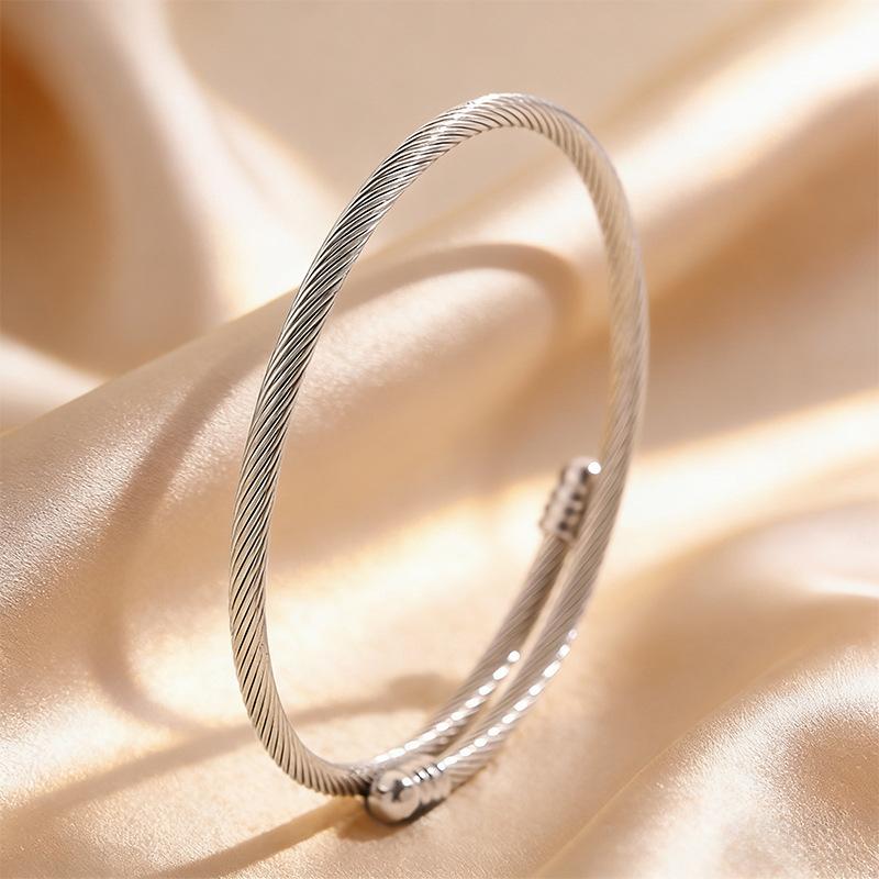 Simple design stainless steel for girls, high-end steel wire opening non-fading , steel titanium