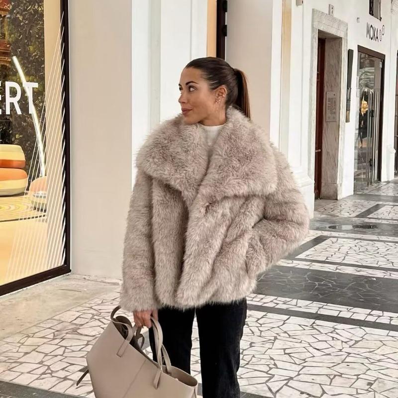 Winter Large Lapel Fur Jacket Women's Imitation Fox Fur Temperament Celebrity Style Faux Fur Jacket