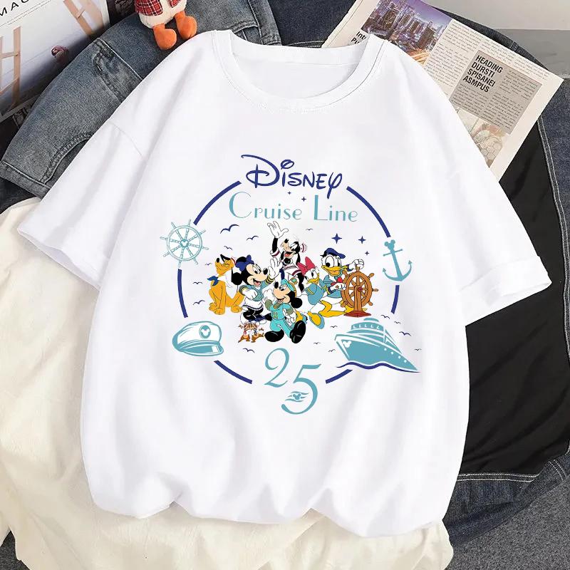 2025 Disney Family Vacation Graphic Tshirt Cartoon Printed T-shirt Clothes Women Casual Short Sleeves T Shirt Streetwear Tees