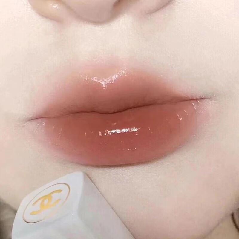 

SLEK PRO Moisturizing Lipstick