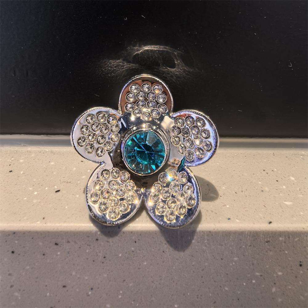 1PCS Bling Rhinestone Butterfly Heart Shoe Charms Detachable Shoe Clips Ornament For Sneakers Canvas Shoes DIY Decor Accessories