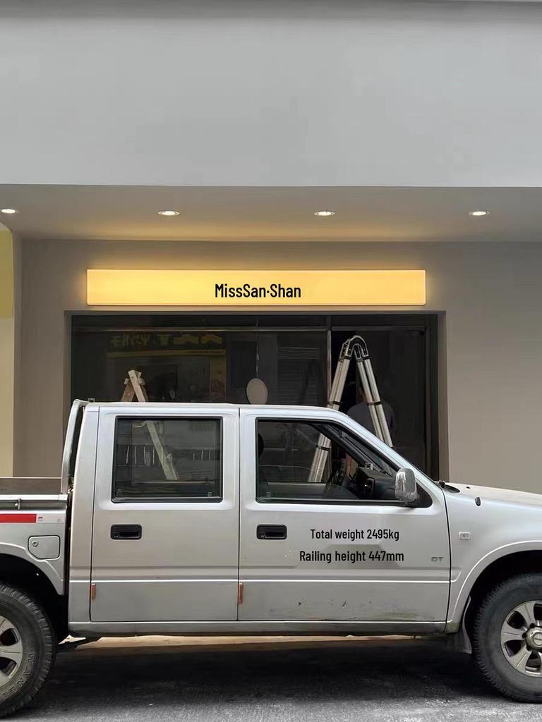 Custom Acrylic Light Box Corner Store Advertising Sign – Wall-Mounted, Luminous, Outdoor-Ready