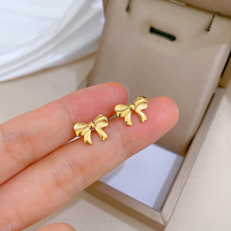 Simple Bow Temperament Personality Minimalist Furnace Real Gold Necklace Female Collarbone Chain