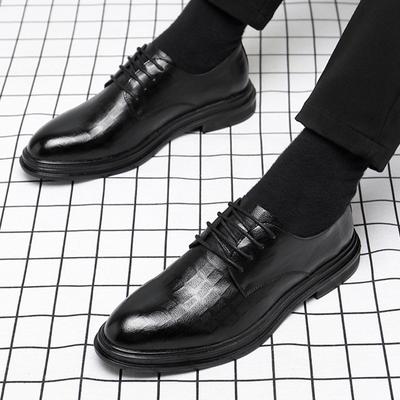Leather Shoes Men 2025 British Style Leather Casual Soft Sole Groomsman Groom Wedding Interior Height Increasing Suit Shoes
