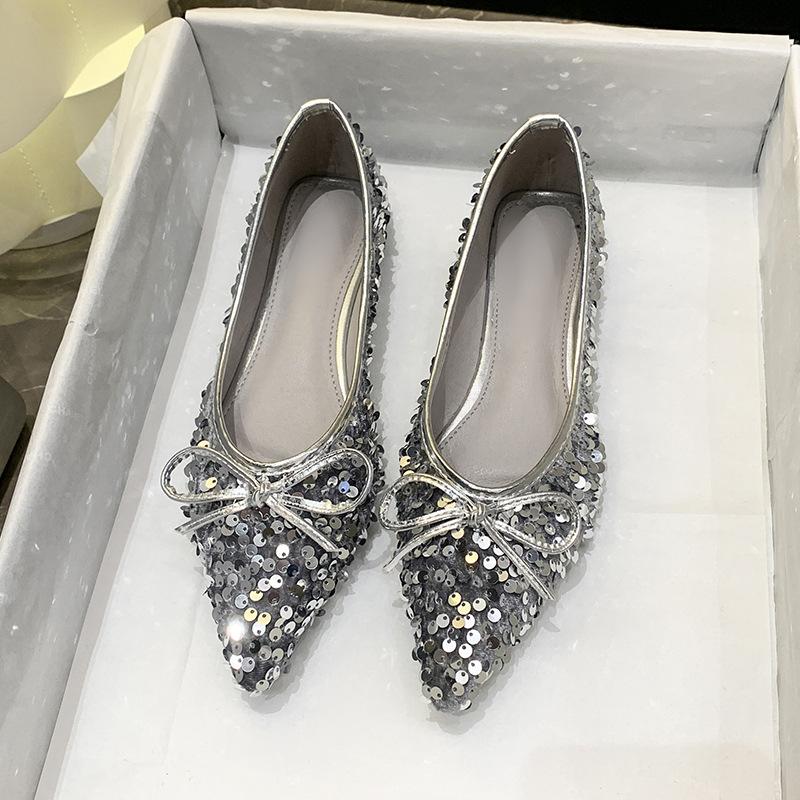 2025 Summer New Pointed Single Shoes Women's Flat-soled Sequins Shallow Mouth Temperament Fashionable Soft-soled Ladyshoes Large Size Women's Shoes