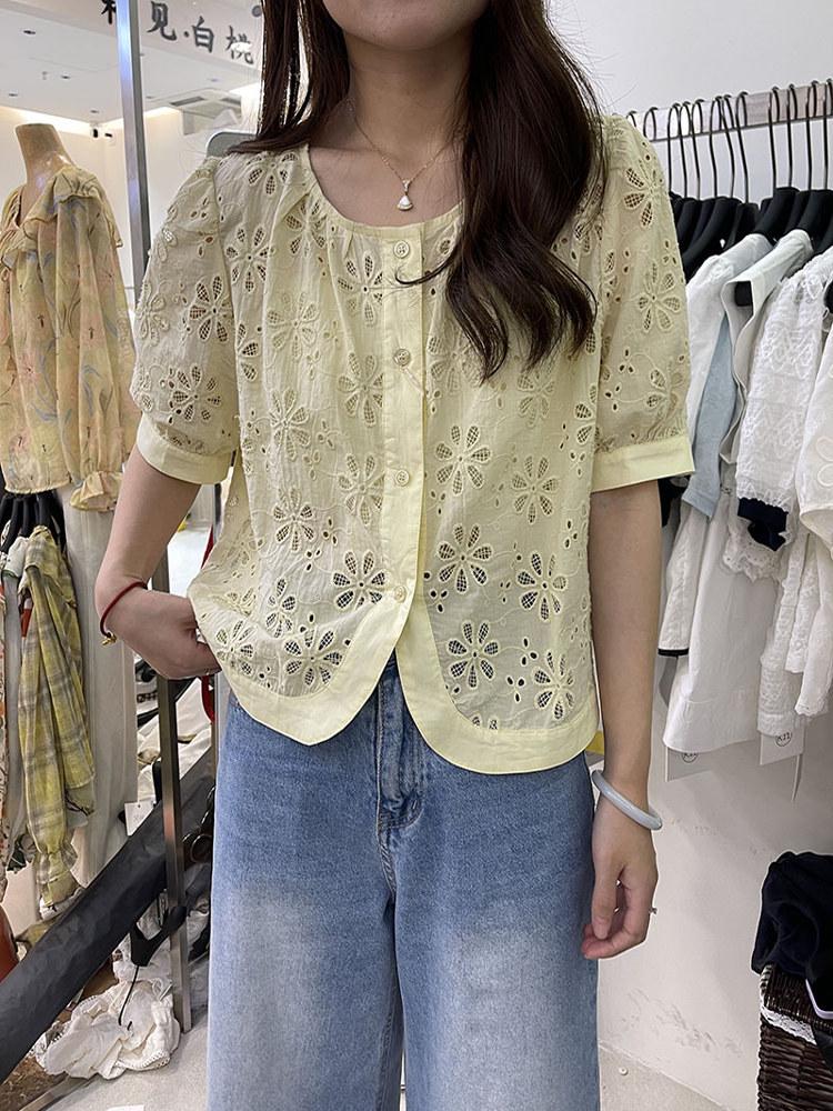 

Корейская вышитая вязаная блузка с коротким рукавом свободного кроя - Лето 2025 Large светло-желтого