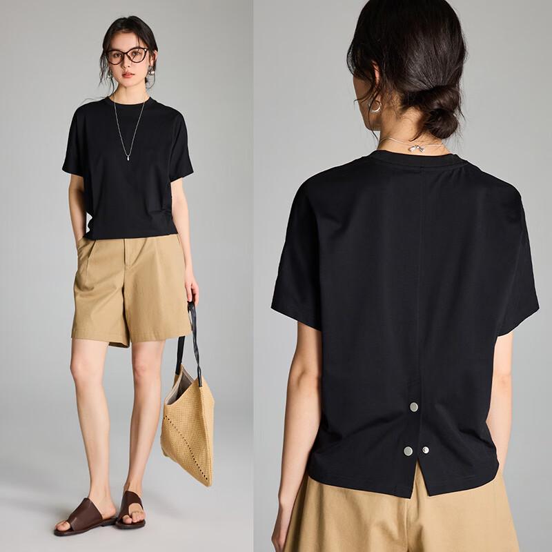 French Minimalist Relaxed Fit Women s T-Shirt with Pleated Hem M