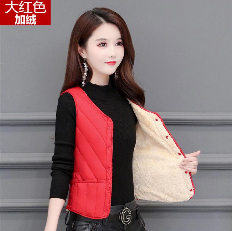 Winter Down Cotton Vest Women Thick Velvet 2025 New Lightweight Slim Short Inner Wear Warm Inner Tank Top Mother Waistcoat Thick