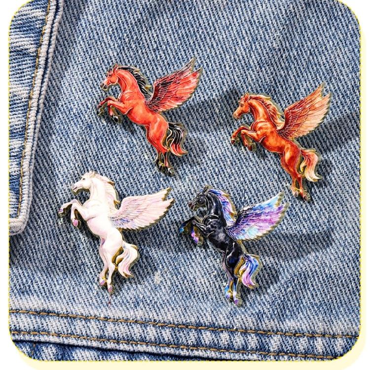 Multi Purpose Safe Fastening Cartoon Horse Brooch Animal Shaped Pin with Secure Back Closure Clothing Accessory