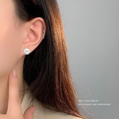 Lindos Pendientes de Cara Sonriente Cepillada para Mujer Pendientes y Pendientes de Diseño de Nicho Dulces y Versátiles