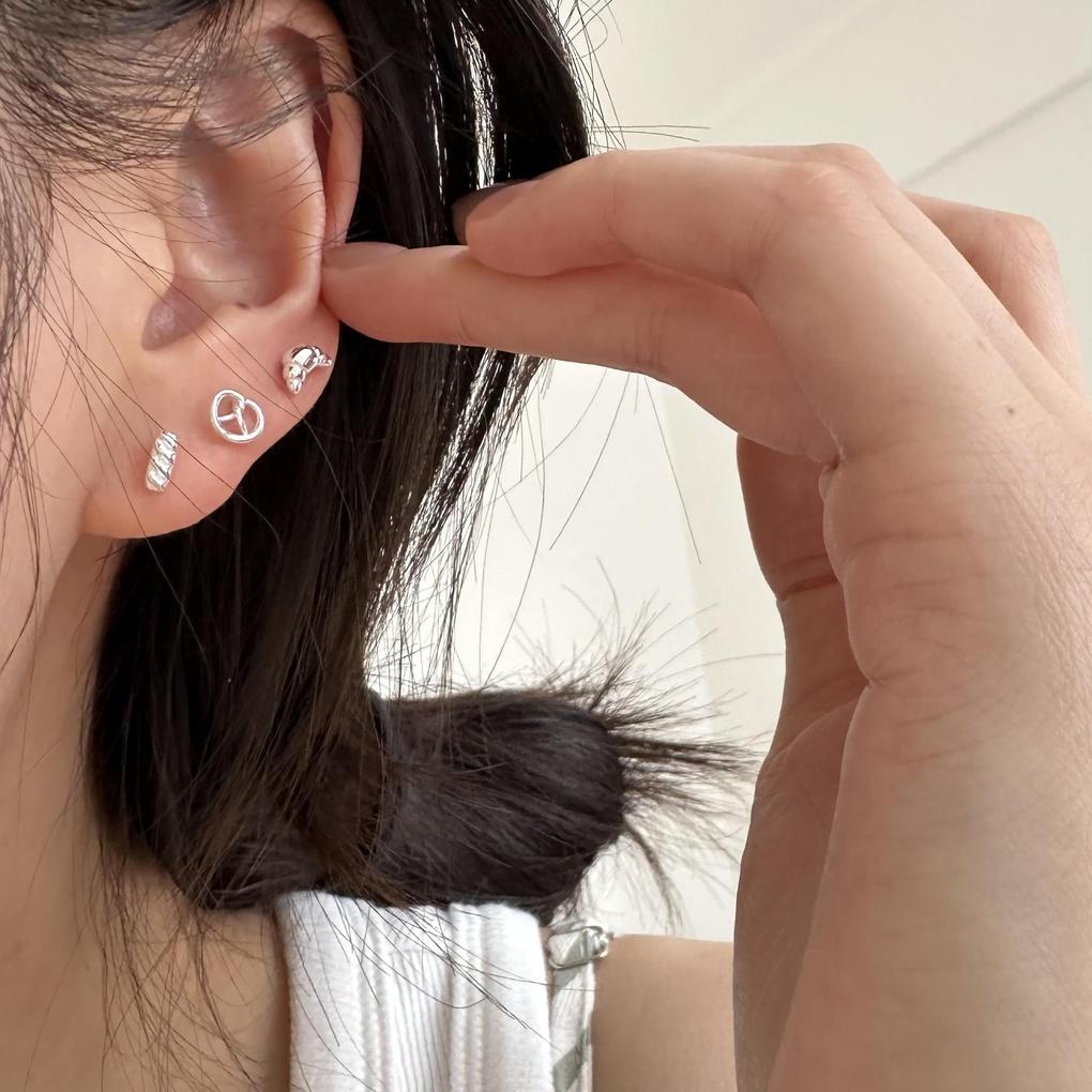 Women's Silver Donut Croffle Waffle Simple Minimalist Earrings