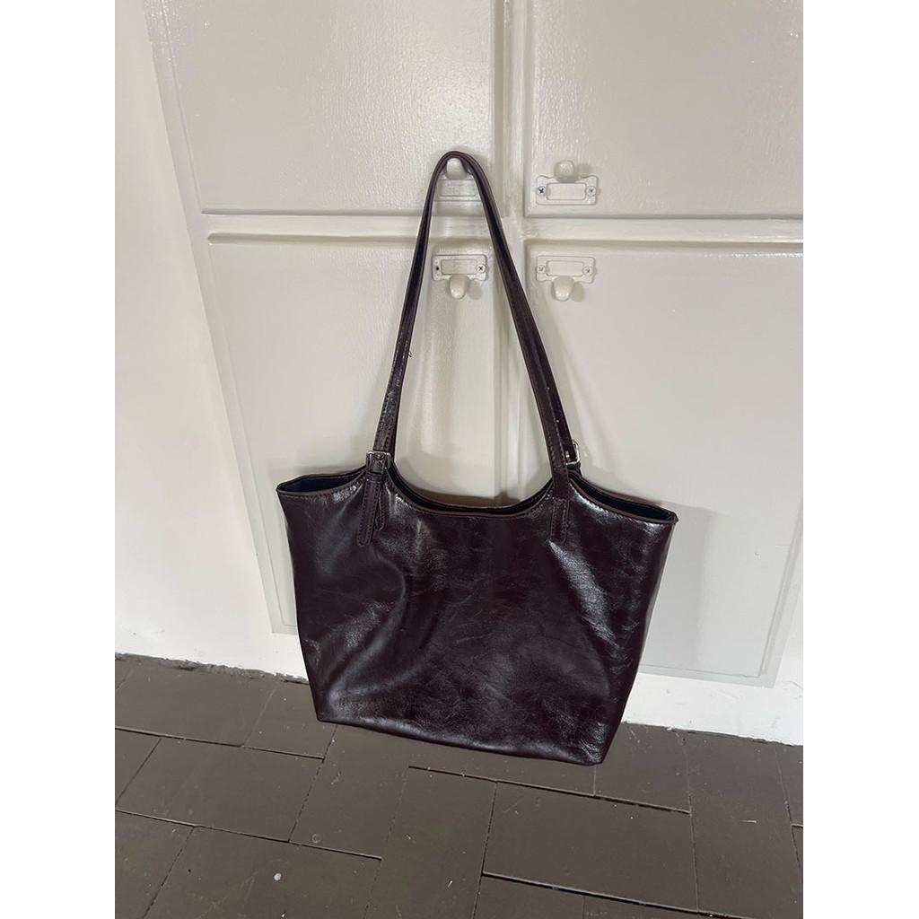 Ielgy Large-Capacity Underarm Bag Women s Fashion Commuter One-Shoulder High-End Niche All-Match