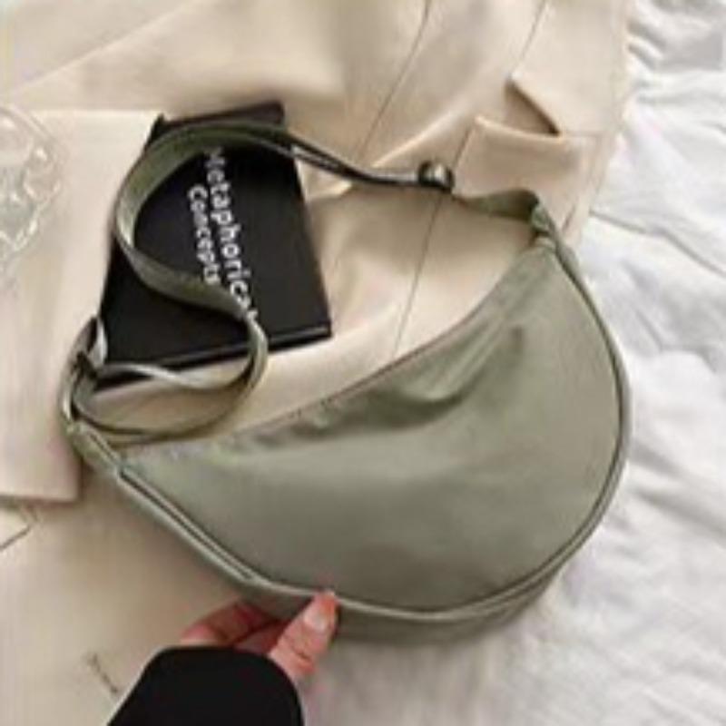 Taška přes tělo, Kabelka ve tvaru knedlíku, Lehká a sportovní taška přes tělo, Taška přes jedno rameno, Taška pod paží