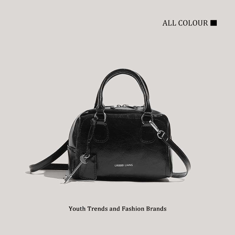 

Bags Women s new fashion bags High-end handbags Niche commuting versatile single shoulder oblique span bags чёрный