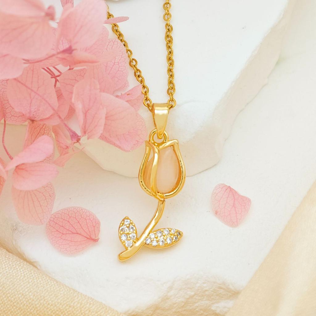 Halskjede Dame Opal Tulipan Halskjede Nisjedesign, Allsidig High-end Følelse Allsidig Titanstål Tilbehør