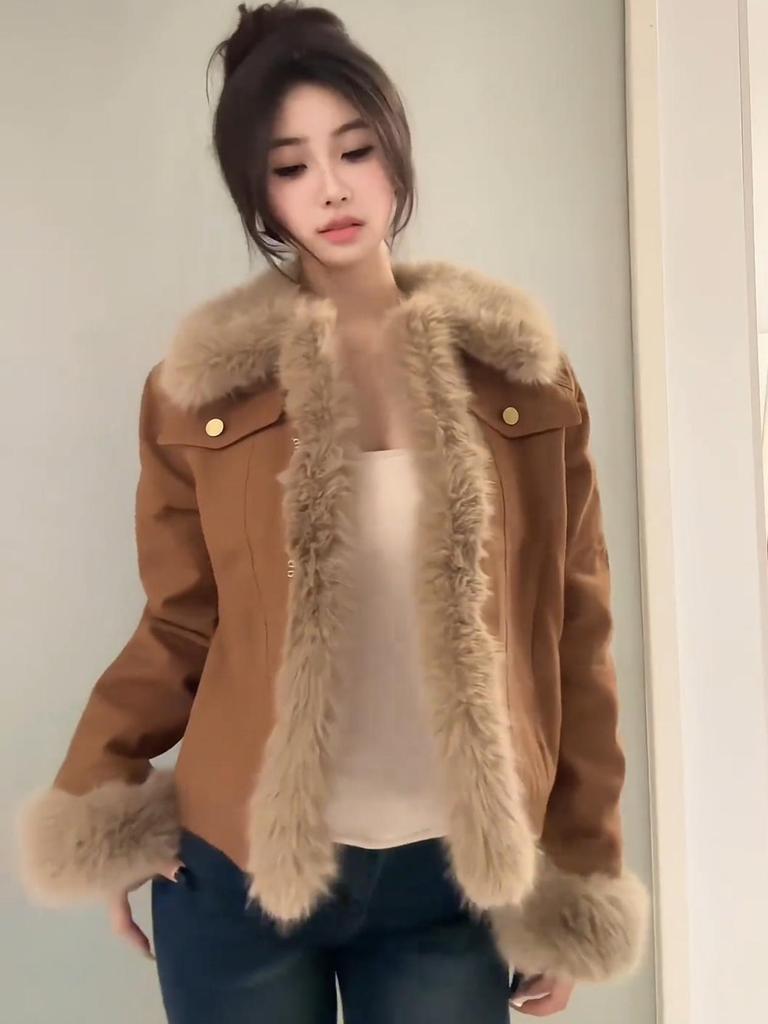 Women's Fashionable One-Piece Leather & Fur Lambswool Coat - Thickened 2024 Autumn/Winter High-End Plush Jacket