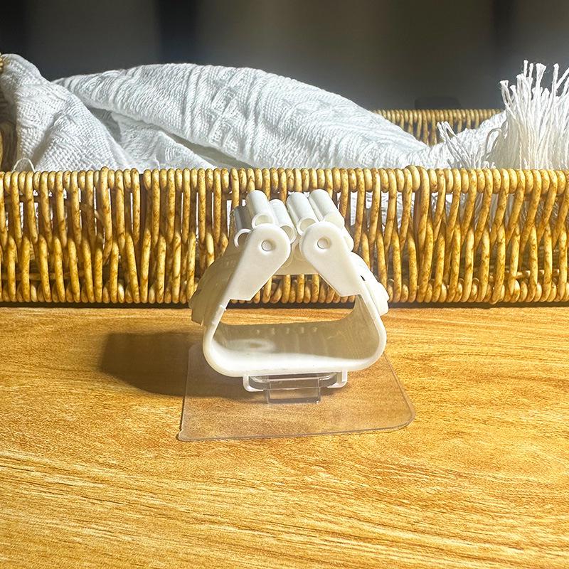 Stabiles, an der Wand montiertes Mopp-Clip-Hakenregal, nahtloser Aufkleber, stanzfreier Verschluss, PP-Material
