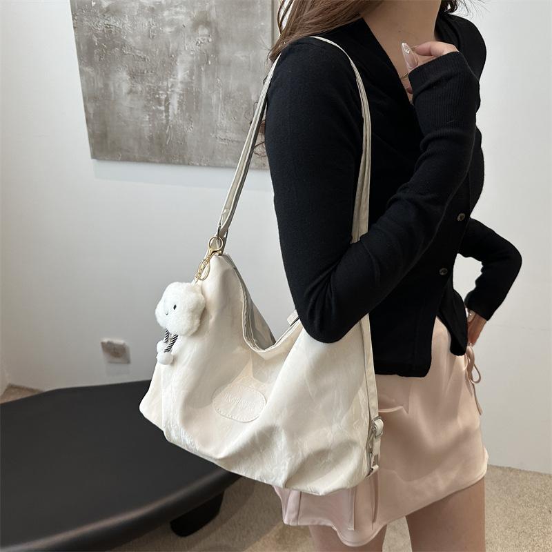 2025 Summer New Fashion Shoulder Bag Commuter Tote Bag Women's Simple Fashion Large Capacity Shoulder Bag Women