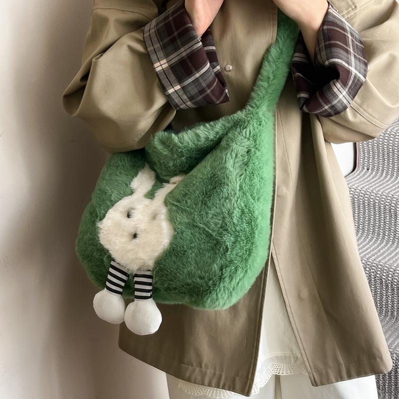 Plush bag crossbody bag large capacity women's new commuting high-end shoulder bag cartoon tote bag student commuter bag