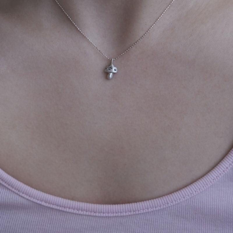 reinheart Star mushroom necklace