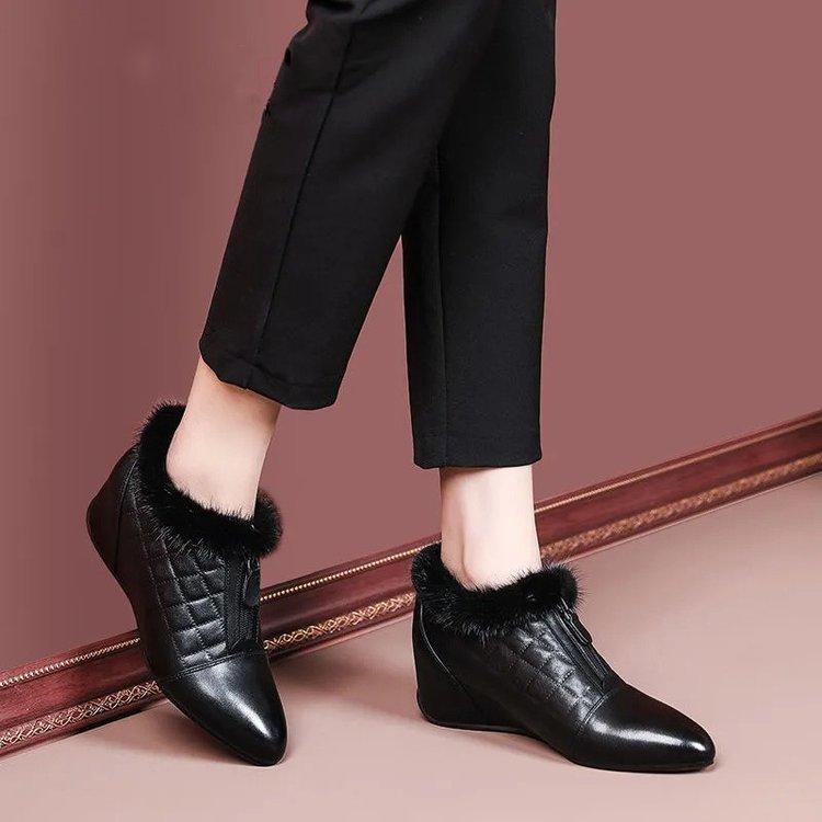 Thick-soled slope heel soft leather short boots women's autumn and winter new plush soft-soled fluffy boots tide