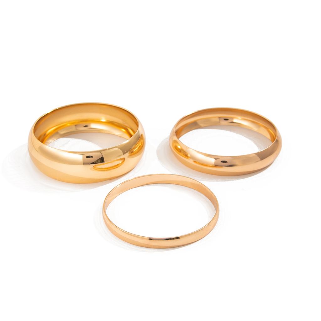 Elegantes geometrisches Twist-Metallarmband-Set