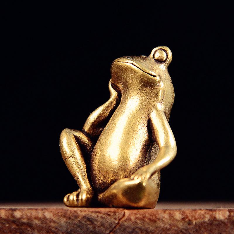 Brass Frog Statue Antique Zen Desk Decor Fortune Feng Shui Ornament Figurine for Meditation GiftStress Relief Decor