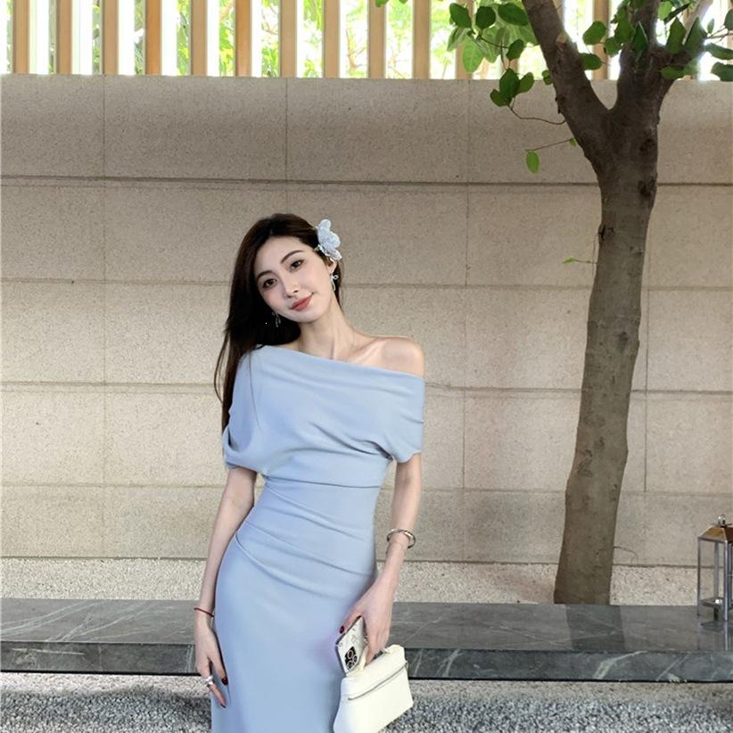 Off-the-shoulder Dress Women's Spring and Summer Waist and Thin Temperament Pleated Skirt French One-word Shoulder Sexy Small Dress Long Dress