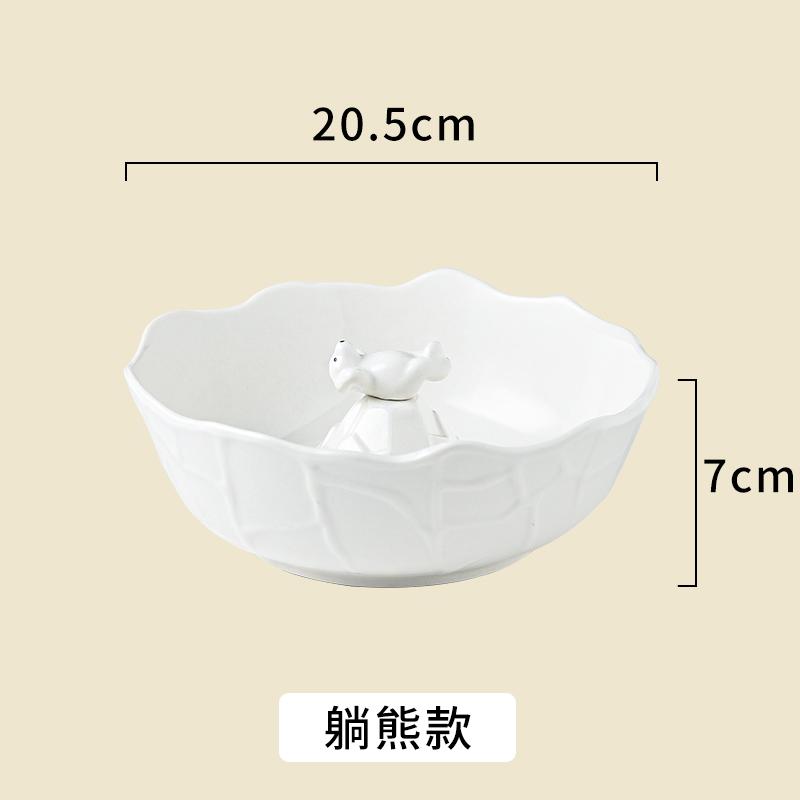 

There is a polar bear in the middle of a 1pcs ceramic bowl, creative salad bowl, Noodles in soup bowl 8 inch