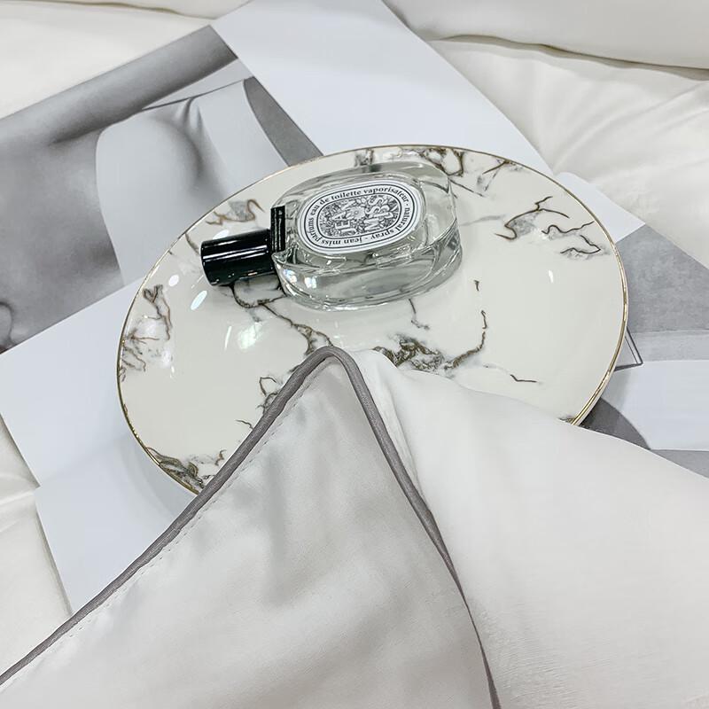 Jellya Premium Jacquard All-Season Quilt