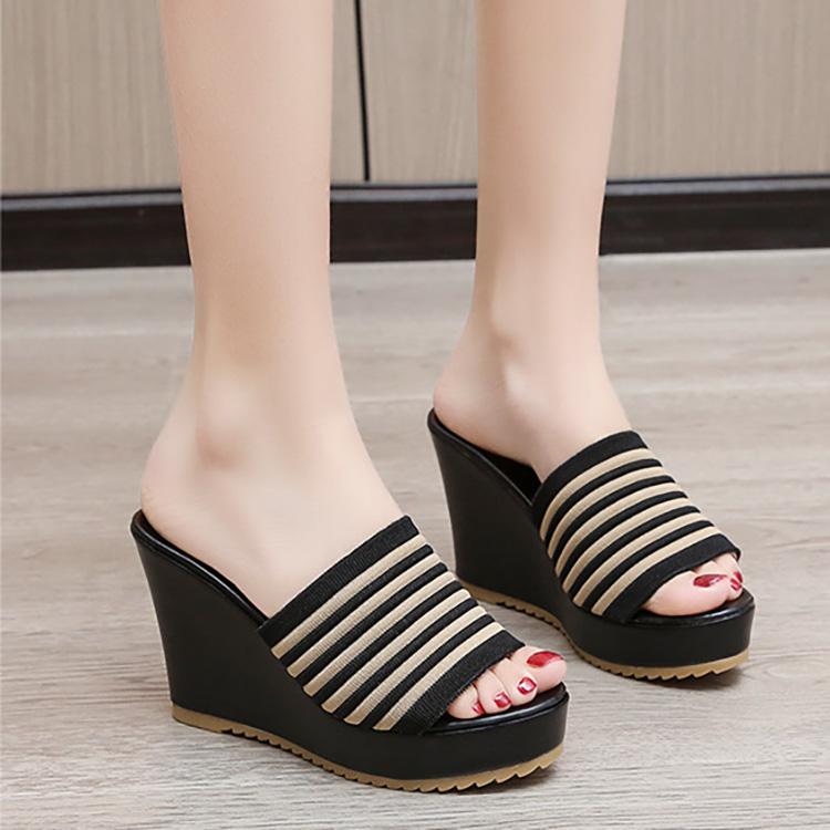 Women's Summer Clip On Outdoor High Slope Heel Slippers Casual Striped Pattern Thick Sponge Sole Vacation Sandals 35-40