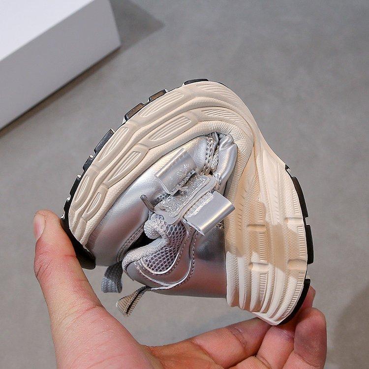 Girls' Sports Shoes 2025 New Spring and Autumn Children's Fashion Dad Shoes Non-slip Silver Casual Shoes Medium and Older Children's Running Shoes