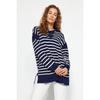 Marineblauer bequemer gestreifter Strickpullover Tctaw24ak00172