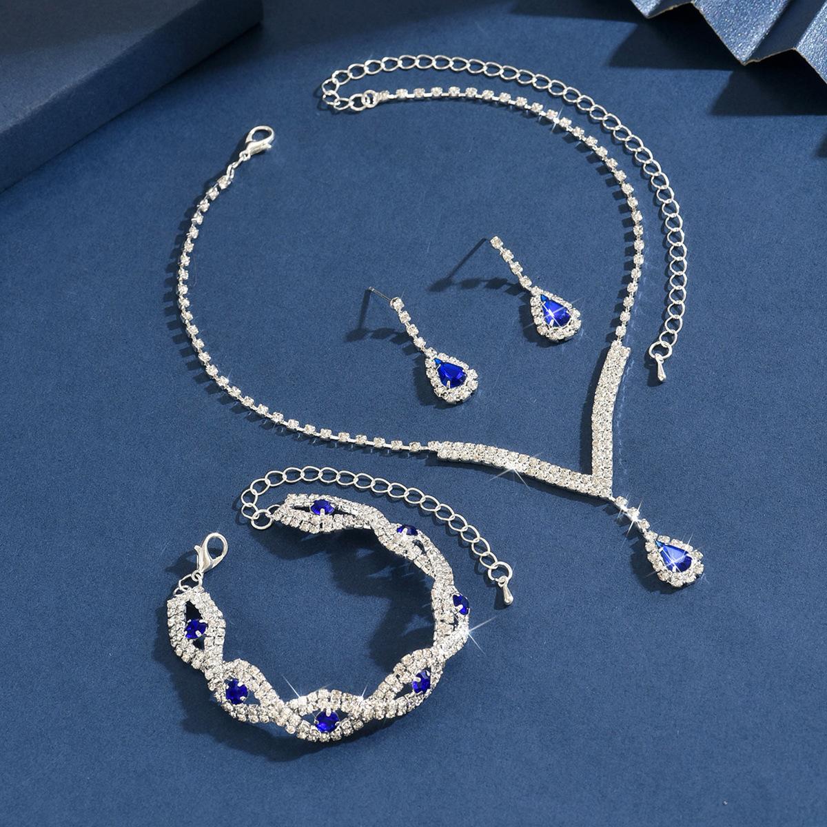 

3 Pcs Set Glittering Rhinestone Teardrop-shaped Pendant V-shaped Necklace Bracelet Earrings for Women Bridal Wedding Jewelry Set