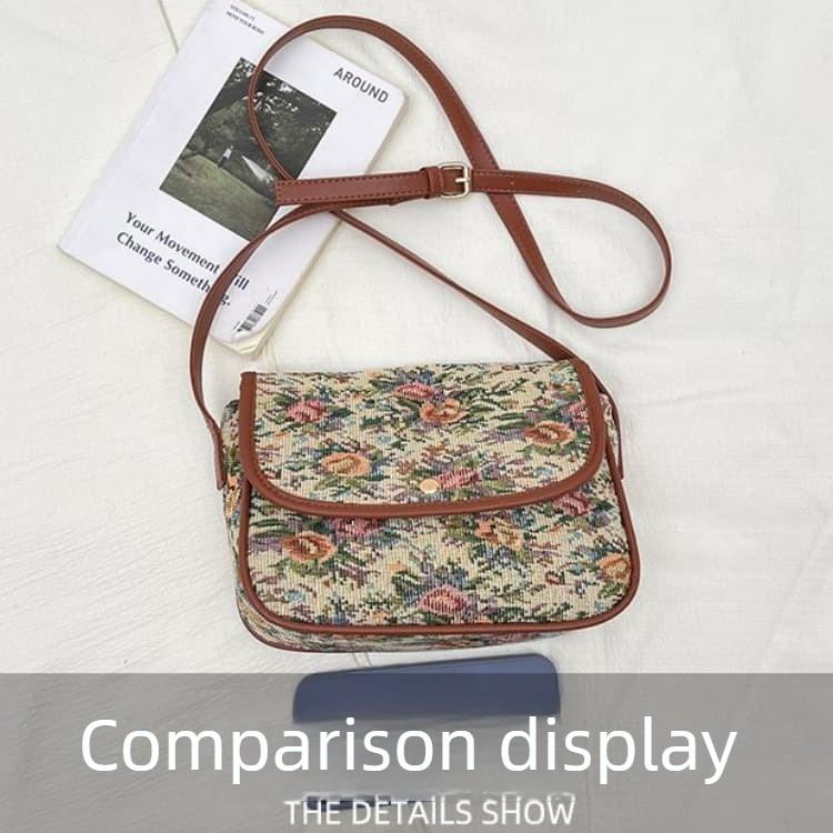 Borsa a tracolla messenger vintage con patta floreale da donna