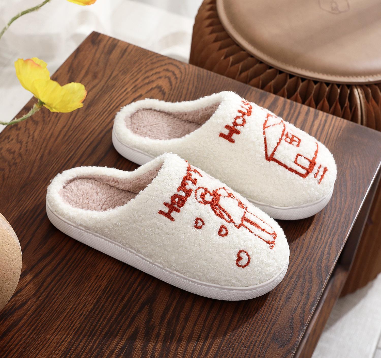 Мужские и женские домашние плюшевые тапочки — фото 41