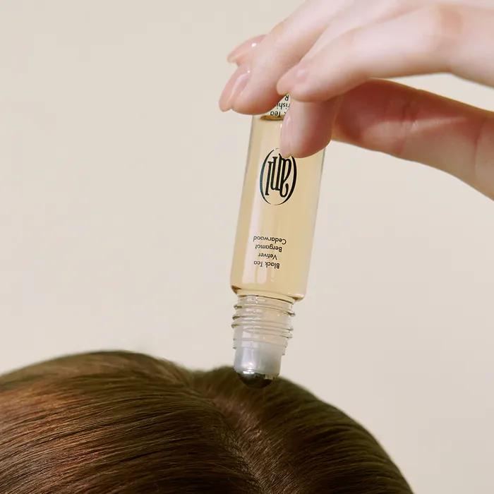 

Питательный ролик для кожи головы с черным чаем