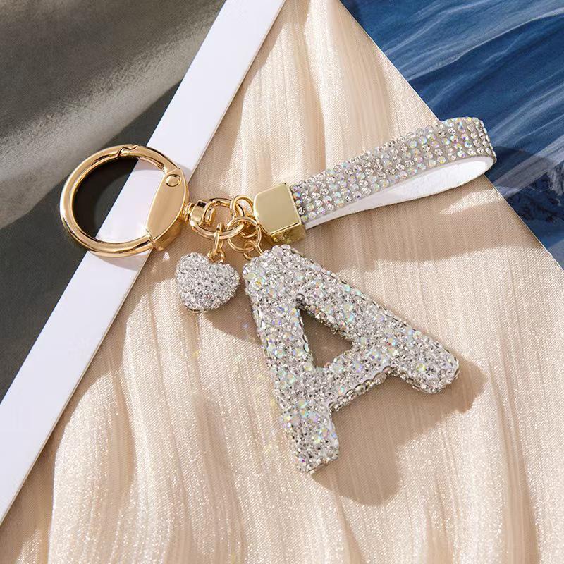 White Initial Keychain Shiny Cute A-Z Letter Key Chain Backpack Car Key Accessories Lanyard Couple Name Letter Pendant Gift