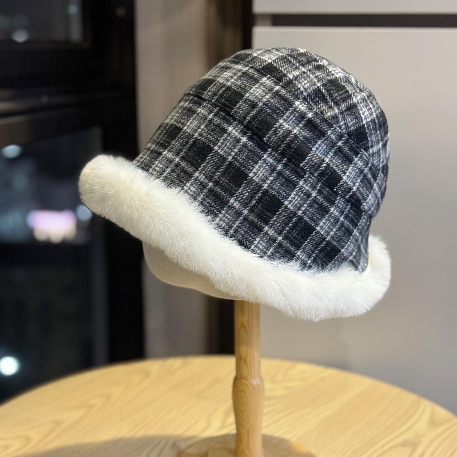 

Красная монгольская шапка женская новая зимняя ветрозащитная и теплая клетчатая плюшевая шляпа-панама универсальная утолщенная защита ушей шляпа-ведро one size