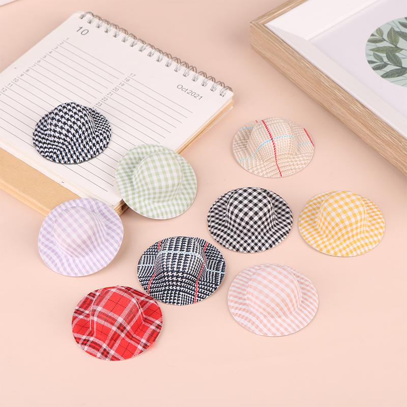 3Pcs Mini Colorful Hat Doll Ornament Lattice Cap Doll House Accessories Green Plant Pet Wine Bottle Cake Decoration