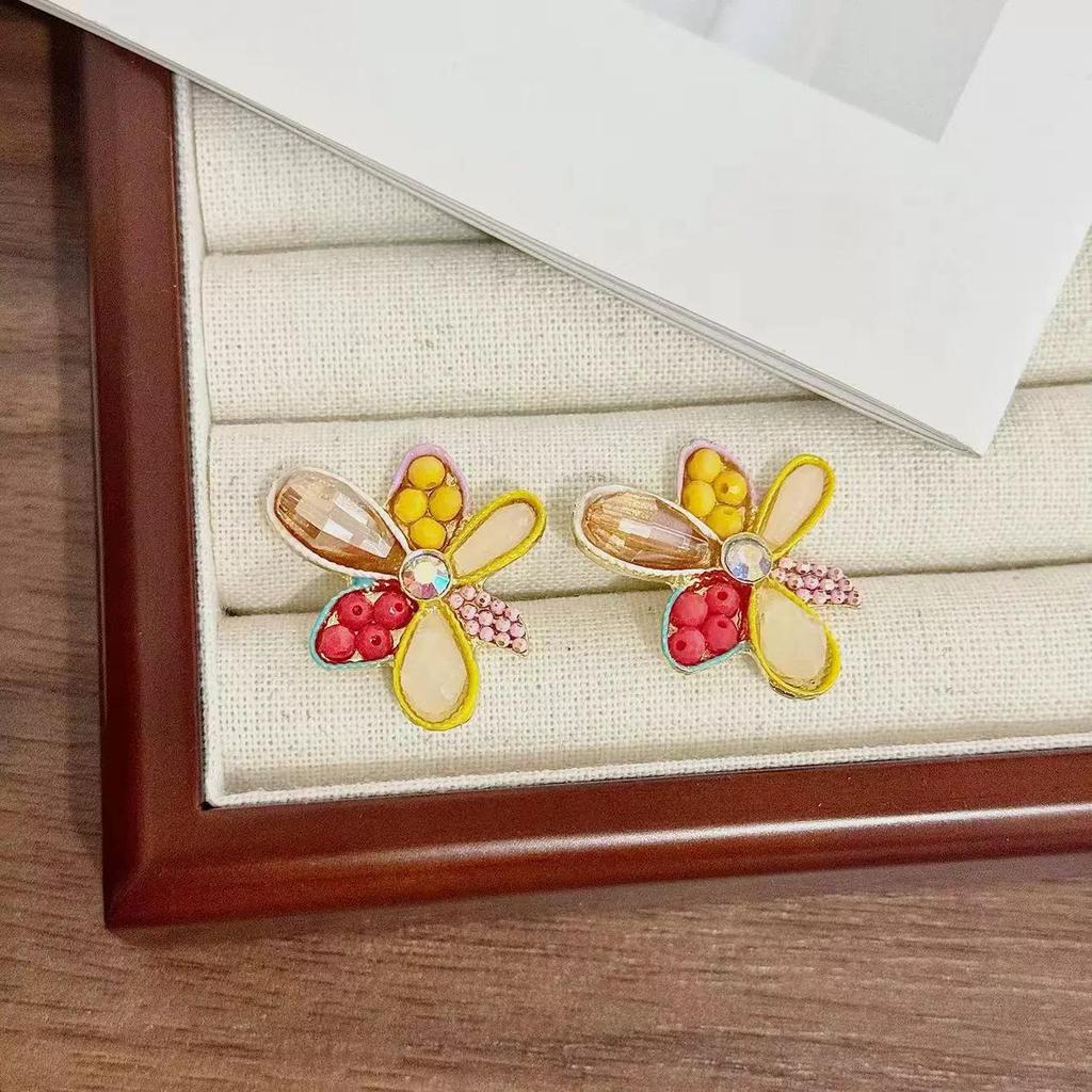 Silver Needle Dongdaemun Fresh Colorful Earrings - Simple, Versatile, Luxury Studs with a High-End Sense